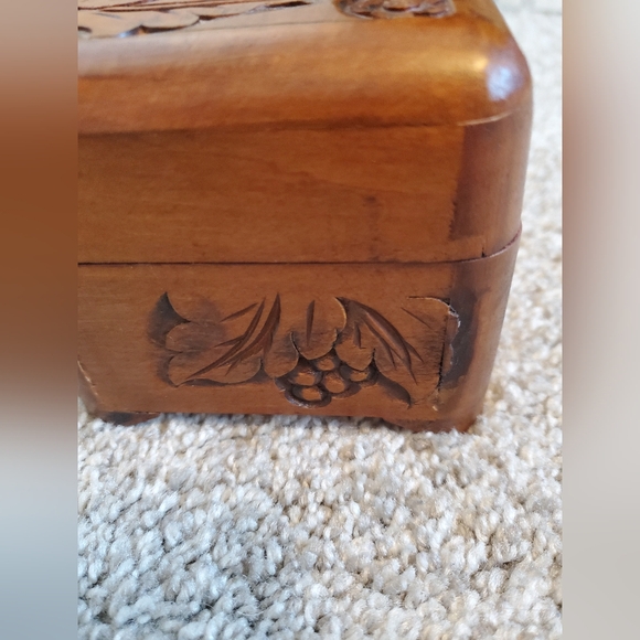 Vintage Carved Wooden Jewelry Box With Velvet Interior - Picture 3 of 9